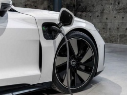 Внешность и салон первого электроседана Audi раскрыли до дебюта