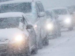 Из-за снегопада: харьковских водителей предупреждают о перекрытии трасс