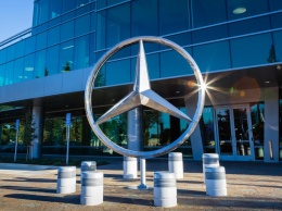 Mercedes и Porsche посоревнуются с Tesla в производстве премиальных электромобилей