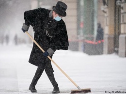Как немцы борются со снегом и льдом? Огуречный рассол и уборка!