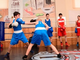 Новую спортивную школу бокса открыли в Симферополе