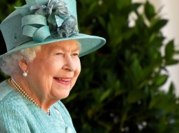 Королева Елизавета II в девятый раз стала прабабушкой