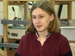 20-летняя студентка из Днепра сама изготовила вакцину от коронавируса и испытала ее на себе (ВИДЕО)