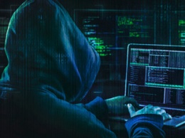 Хакер взломал 35 техногигантов