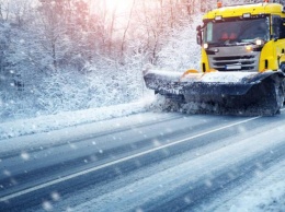 Снегопады закрыли новые трассы в Украине (СПИСОК)