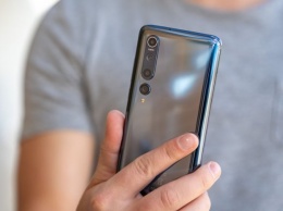 Стоит ли покупать Xiaomi Mi 10 в 2021 году