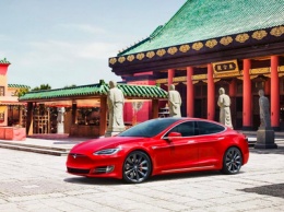 Сделано в Китае 259: квантовая ОС, контроль за техногигантами и выговор для Tesla