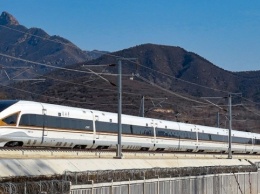 Мощное землетрясение в Японии «остановило» скоростные поезда