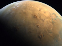 Арабская межпланетная станция «Надежда» прислала свое первое фото Марса
