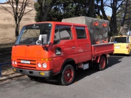 В сети показали пожарную машину Nissan Atlas Diesel 4WD 1991 года выпуска (ВИДЕО)