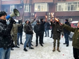 Националисты сегодня стучались в "квартиру Мураева". Мураев в ответ пообещал "большую диспансеризацию"