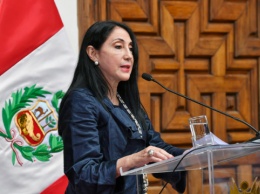 Глава МИД Перу уволилась из-за вакцинации от COVID-19 вне очереди