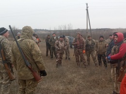 В Запорожской области охотники застрелили стаю лисиц и волков (ФОТО)