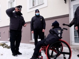В Черновцах полицейские осуществили мечту мальчика с неизлечимой болезнью