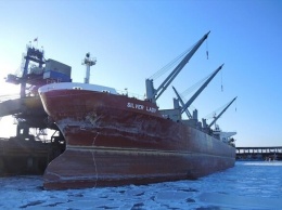 В порт под Одессой зашло судно с Covid-19: вспышку вируса скрывали