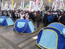 "Фопы" приостановят акцию на Майдане из-за угроз "псевдопатриотов"