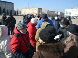 «В отставку Шмыгаля и Гайдая!» Северодончане вышли на тарифный митинг (фото, видео)