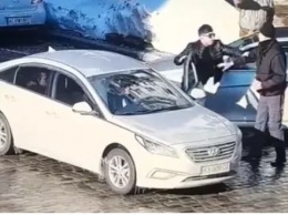 В Киеве водитель легковушки со второго удара убил пешехода