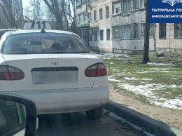 Пьяного николаевского таксиста задержали по жалобе горожан
