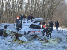 Погибшим водителем, чей грузовик сорвался с моста в реку под Черниговом, оказался турок. Подробности аварии