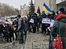 В Полтаве перед сессией облсовета прошел «тарифный протест»