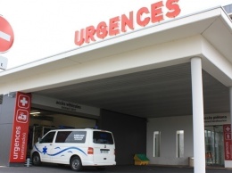 Две французские медсестры получили ранения из "шпионской" авторучки