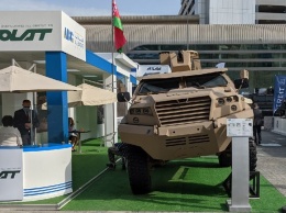 В Белоруссии представили новый бронеавтомобиль МЗКТ-490101