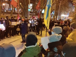 В Днепре прошла акция протеста в поддержку Стерненко: фото, видео
