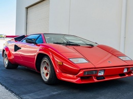 На аукцион выставили редкий Lamborghini Countach 1982 года
