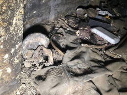 С ножом и "бульбулятором": в одесских катакомбах нашли скелет человека