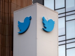 Twitter удалил 100 аккаунтов, предположительно связанных с Россией