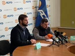 Судоремонтный завод объявил об остановке предприятия и угрожает Мариуполю экологической катастрофой, - ФОТО
