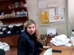 Сотрудницу "Укрпочты" уволили за общение с клиентом по-русски. ВИДЕО
