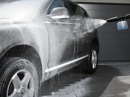 Автоводителям рассказали, как часто нужно мыть автомобиль зимой