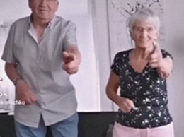 81-летняя фитнес-бабушка стала звездой TikTok