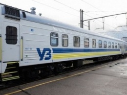 УЗ объявила закупку 100 пассажирских вагонов на 3 млрд грн