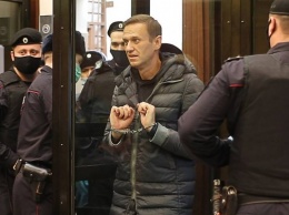 Навальный рассказал о прогулках под музыку в СИЗО