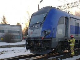 В Польше поезд врезался в локомотив