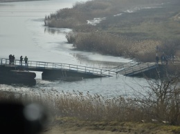 В Снигиревском районе фуры утопили понтонный мост - проезд по дороге О151905 закрыт (ФОТО)