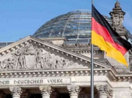 Немецкий депутат может лишиться политического будущего из-за медицинских масок