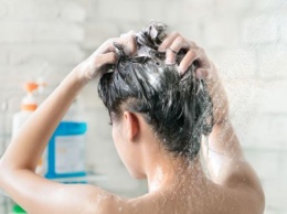 Как мыть голову: 12 важных советов от врача-трихолога