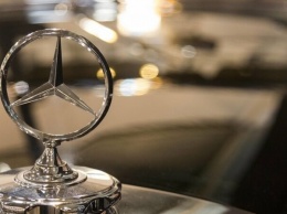 В Киеве рецидивист устроился в автосалон, чтобы угнать Mercedes