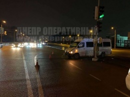 Семеро днепрян пострадали в аварии на Запорожском шоссе: подробности