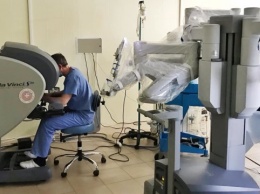 Впервые в Украине ребенка прооперировал робот Da Vinci