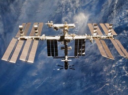 СМИ: NASA запретило российским космонавтам ремонтировать модуль МКС "Звезда"
