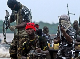 Нигерийские боевики освободили похищенных школьниц