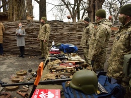 Европейские дипломаты побывали в зоне ООС