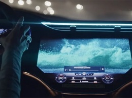 Mercedes-Benz демонстрирует инновационный «гиперэкран» EQS (ВИДЕО)