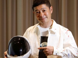 Японский миллиардер оплатит путешествие на Луну на корабле Starship для 8 случайных людей: как принять участие в отборе