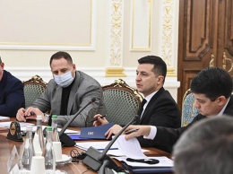Евразийские СМИ считают, что санкции против Медведчука - это кость, брошенная Зеленским для украинских национал- радикалов